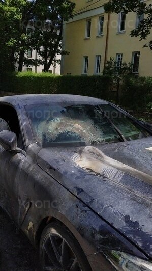 «По словам очевидцев, был поджог»: на Верхнеозёрной сгорел автомобиль (фото) - Новости Калининграда | Фото: Очевидец