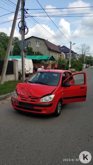 Объезжают пробки сломя голову: житель тихой улицы вдоль Советского проспекта за год насчитал больше 10 ДТП (фото) - Новости Калининграда | Фото читателя