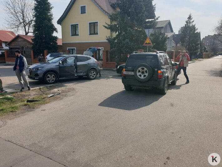 Объезжают пробки сломя голову: житель тихой улицы вдоль Советского проспекта за год насчитал больше 10 ДТП (фото) - Новости Калининграда | Фото читателя
