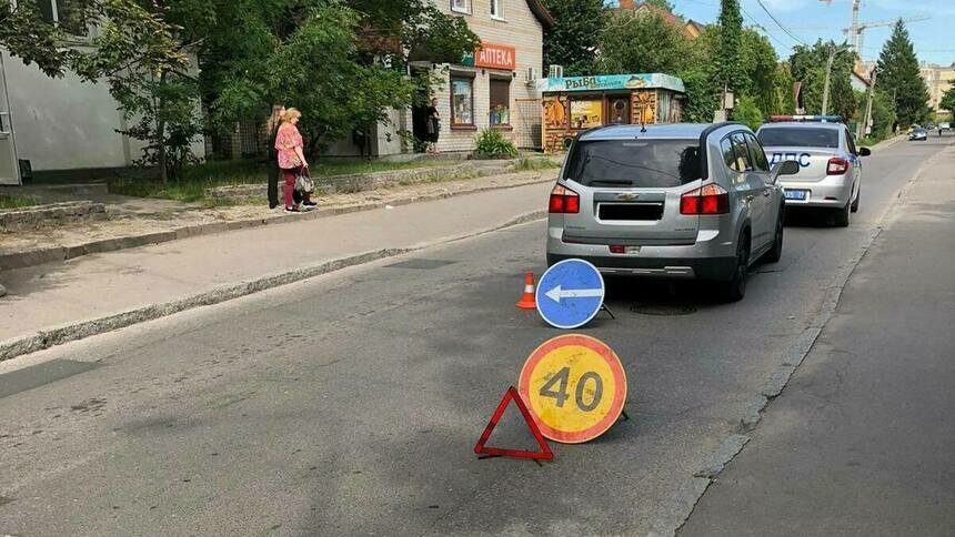 На Дадаева 39-летний мужчина решил перейти дорогу в неположенном месте и попал под колёса авто - Новости Калининграда | Фото: пресс-служба регионального УМВД
