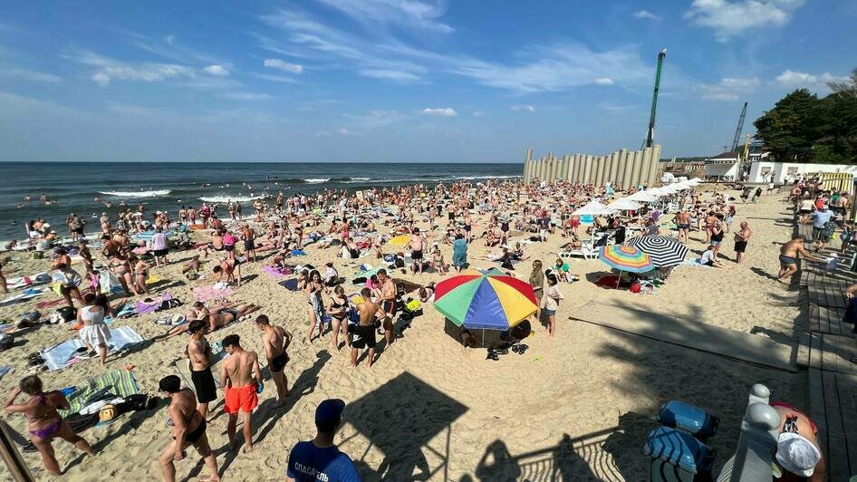 Атаки ос, три часа в автобусе и Сочи в Пионерском: как калининградцы выбрались на море в +33 (фото) - Новости Калининграда | Фото предоставил Андрей