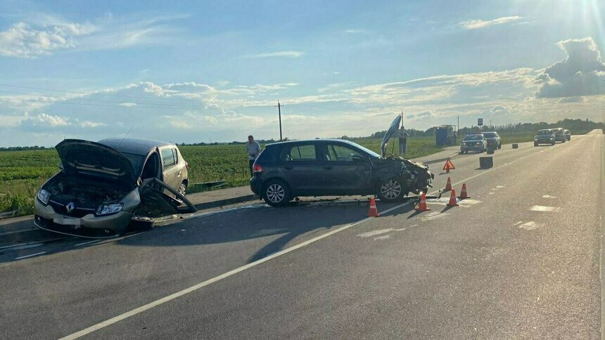 Под Полесском лоб в лоб столкнулись два автомобиля - Новости Калининграда | Фото: пресс-служба региональной ГИБДД