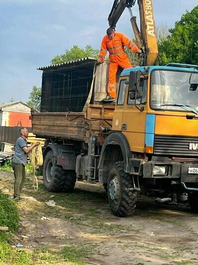 100 огромных собак и один старенький микрик: хозяева приюта под Багратионовском рассказали, как переезжали на новое место (фото) - Новости Калининграда | Фото: Татьяна Гальминене