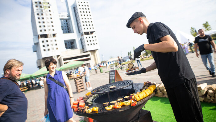 Городской пикник Kaliningrad Street Food: как в Калининграде выбирают лучшие уличные блюда России - Новости Калининграда