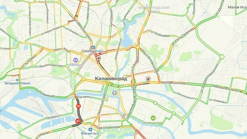 Из-за дождей и ДТП центр Калининграда второй день стоит в километровых пробках - Новости Калининграда | Скриншот сервиса «Яндекс. Карты»