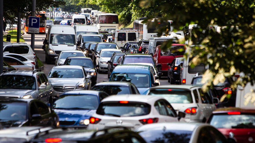 Калининград утром во вторник встал в 7-балльных пробках - Новости Калининграда | Фото: Александр Подгорчук / Архив «Клопс»