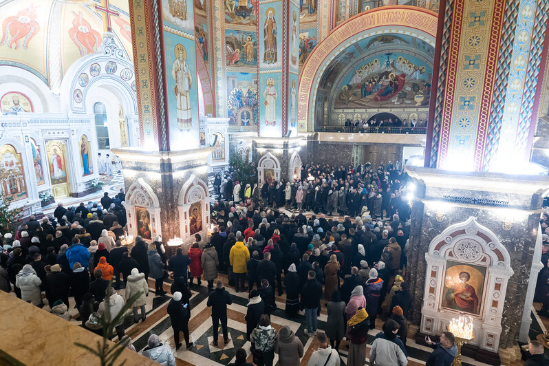 В Кафедральном соборе прошла рождественская церковная служба (фоторепортаж) - Новости Калининграда | Фото: Александр Подгорчук / «Клопс»