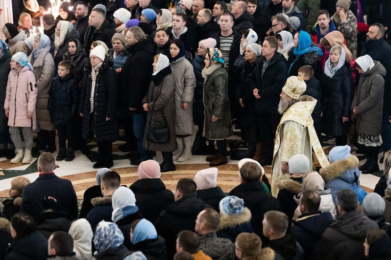 В Кафедральном соборе прошла рождественская церковная служба (фоторепортаж) - Новости Калининграда | Фото: Александр Подгорчук / «Клопс»