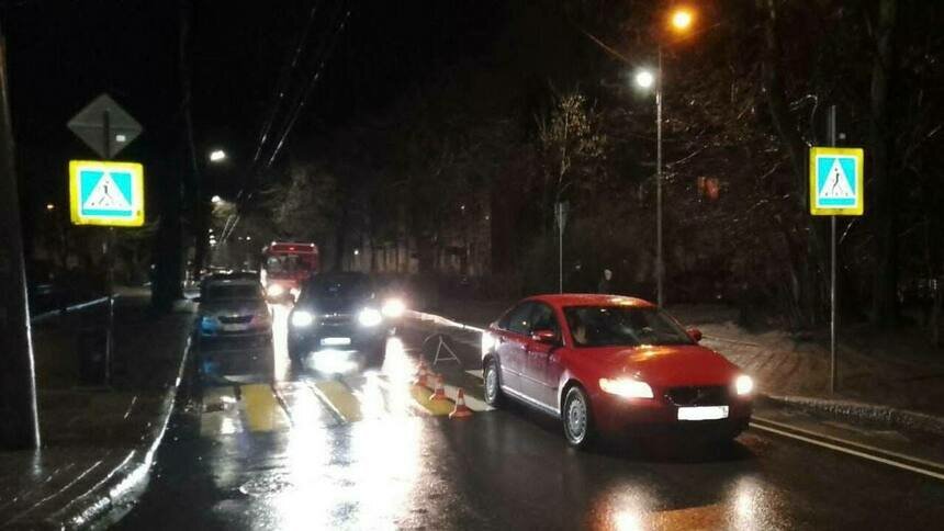 На Комсомольской пенсионер на легковушке сбил женщину, переходившую дорогу по «зебре» - Новости Калининграда | Фото: пресс-служба УМВД России по Калининградской области