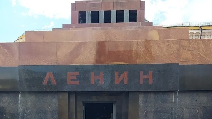 Пьяный москвич ночью пытался проникнуть в Мавзолей, чтобы украсть тело Ленина - Новости Калининграда | Фото: «Клопс»