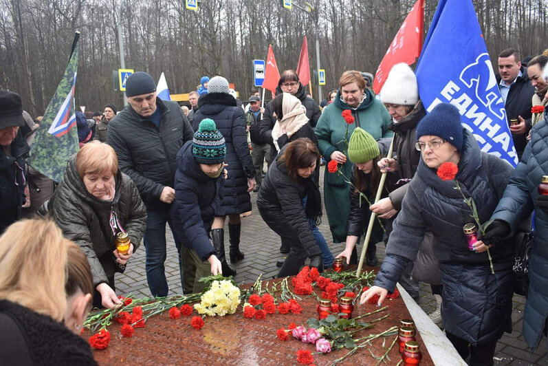 Ровно год с начала СВО: в Гусеве состоялся автопробег в поддержку российских военнослужащих (фото)  - Новости Калининграда | Фото: пресс-служба регионального правительства