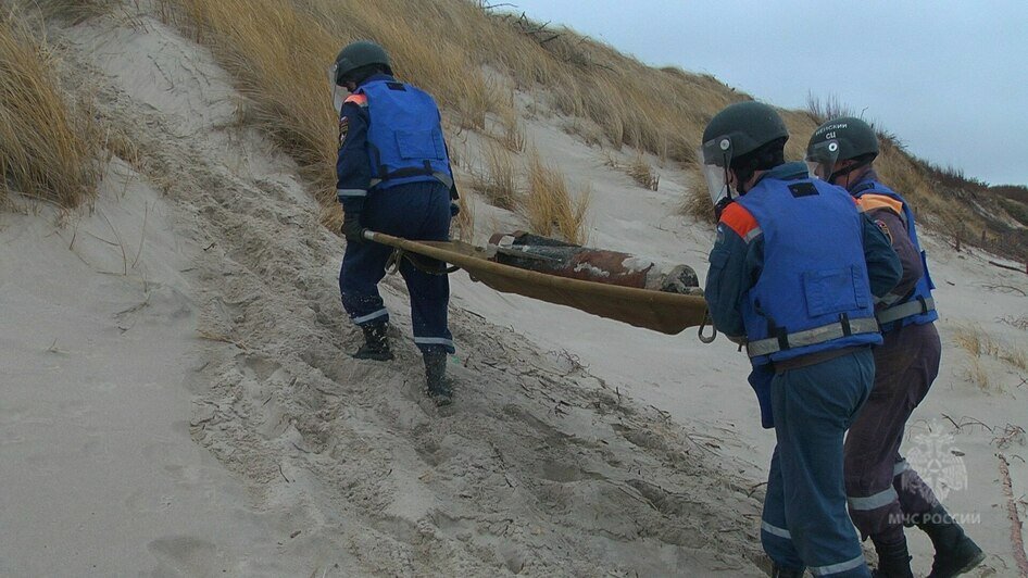 Снаряд обнаружили в посёлке Морское | Фото: ГУ МЧС по Калининградской области