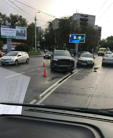 Километровые заторы на Ленпроспекте и Горького, авария на Киевской: что происходит на дорогах под вечер среды - Новости Калининграда | Фото: очевидец