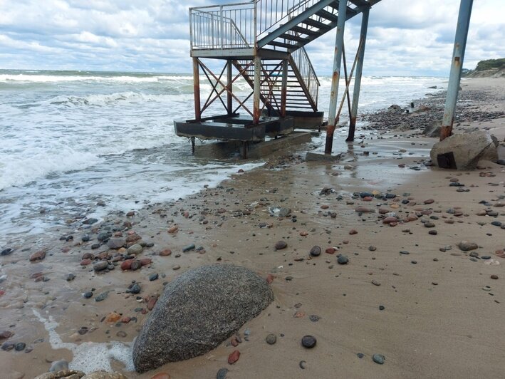 Повреждены спуски к морю: в «Балтберегозащите» рассказали о последствиях циклона «Патрик» (фото)    - Новости Калининграда | Фото: ГБУ «Балтберегозащита»