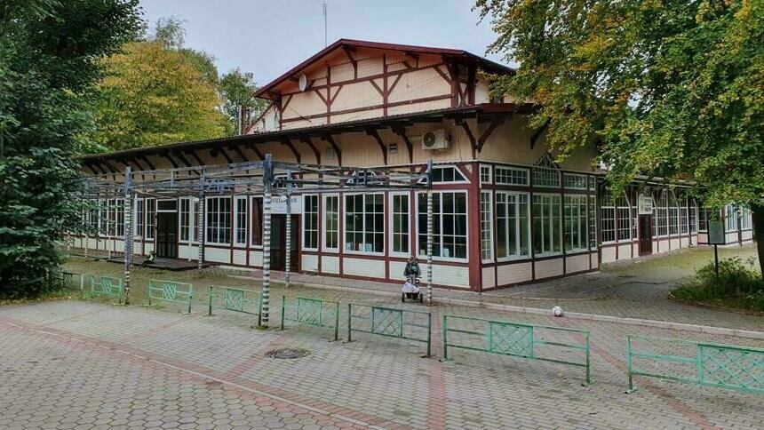 Здание курхауса в Светлогорске, где собираются восстановить башни, подготовят к «сильным вибрациям» - Новости Калининграда | Фото: Prussia39.ru