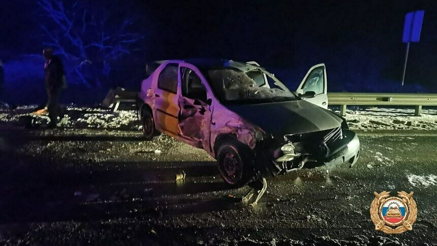 На трассе Калининград — Нестеров легковушка выехала на встречку и врезалась в отбойник, есть пострадавшие    - Новости Калининграда | Фото: пресс-служба региональной ГИБДД
