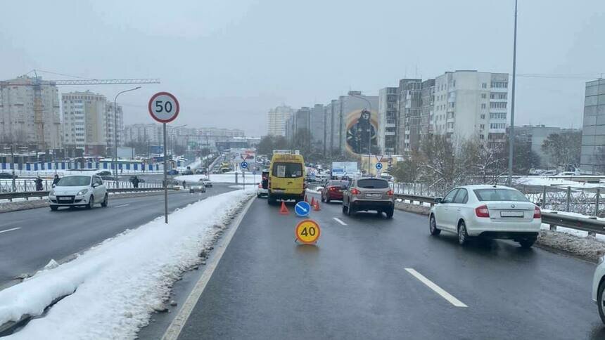 На Сельме в спускавшейся с моста маршрутке упала и получила травмы 56-летняя женщина - Новости Калининграда | Фото: пресс-служба УМВД по Калининградской области