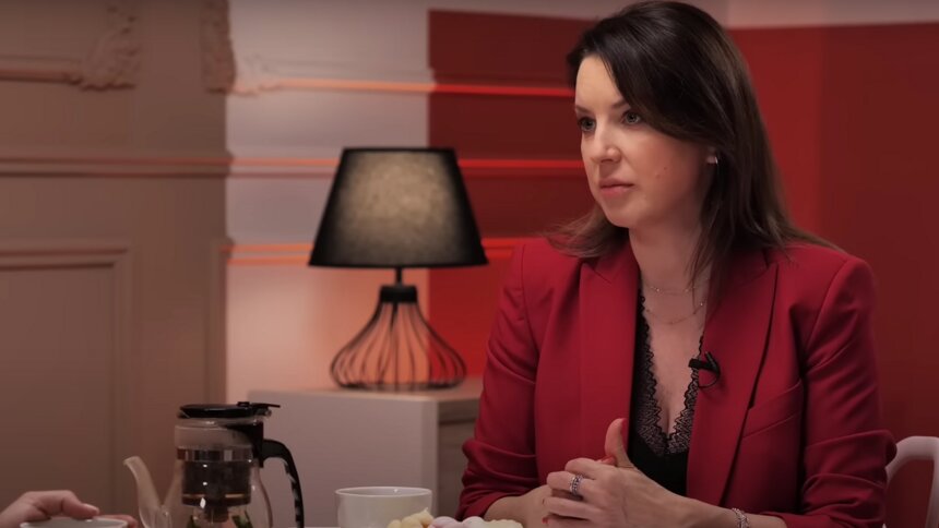 Из-за васкулита экс-фигуристка Ирина Слуцкая стала инвалидом  - Новости Калининграда | Скриншот видеозаписи на YouTube