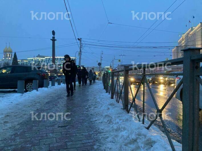 В минздраве рассказали, сколько калининградцев попали в травмпункт после падения на обледеневших тротуарах - Новости Калининграда | Фото: очевидец