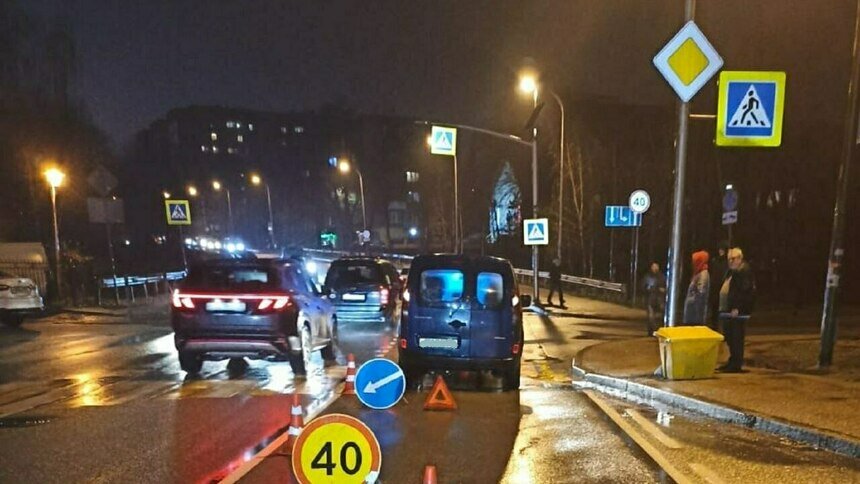 На Куйбышева 38-летний мужчина на пешеходном переходе попал под «каблучок»  - Новости Калининграда | Фото: пресс-служба регионального УМВД
