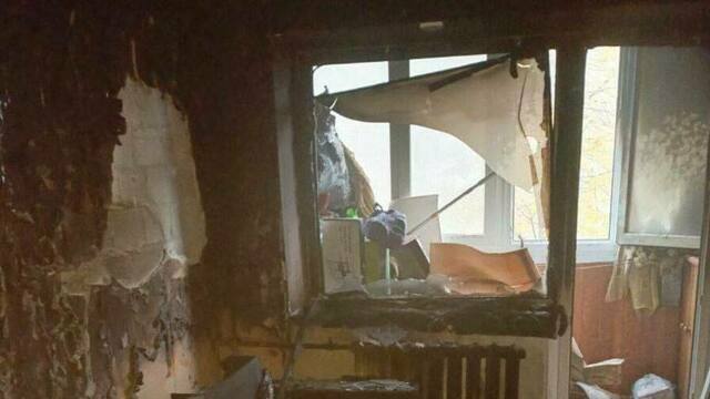 Загорелись диван и оконная рама: в Светлом сгорела квартира (видео)