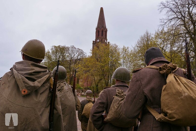 Согласны на медаль: калининградцы активно включились в съёмки художественного фильма «Василий Тёркин» (фоторепортаж) - Новости Калининграда | Фото: Даниил Халин