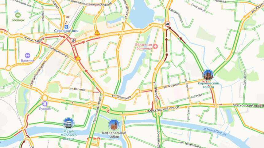 В самом центре «чпокнулись», ну кто так ездит: из-за аварии у «Европы» центр Калининграда встал в пробке  - Новости Калининграда | Скриншот сервиса  «Яндекс.Карты»