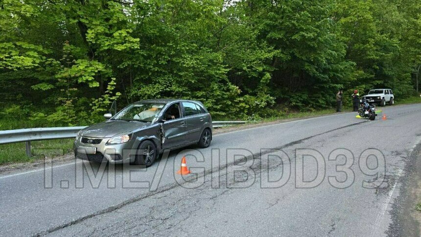 В районе Переславского мотоциклист вылетел на встречку и столкнулся с легковушкой   - Новости Калининграда | Фото: пресс-служба региональной ГИБДД