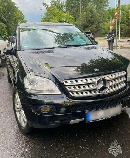На Карла Маркса машина с европейскими номерами сбила женщину - Новости Калининграда | Фото: МЧС региона