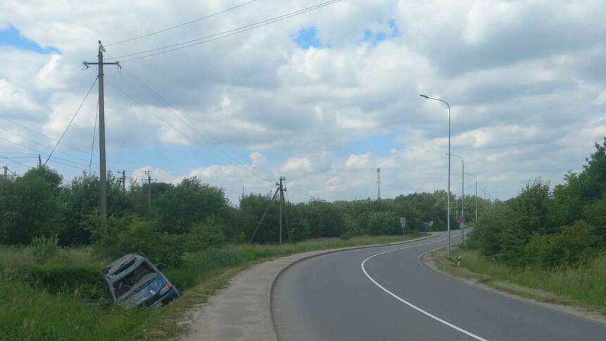 В Гурьевском районе легковушка вылетела с дороги в кювет, пострадали два человека - Новости Калининграда | Фото: ГАИ региона