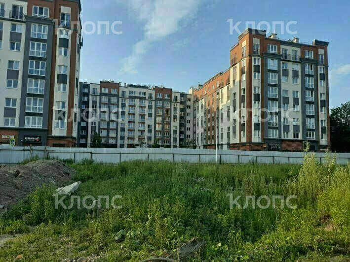 Стройка, где обнаружили снаряд | Фото: очевидец 