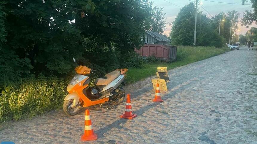 В Гурьевском районе 19-летняя девушка упала со скутера, неудачно разогнавшись - Новости Калининграда | Фото: ГАИ региона
