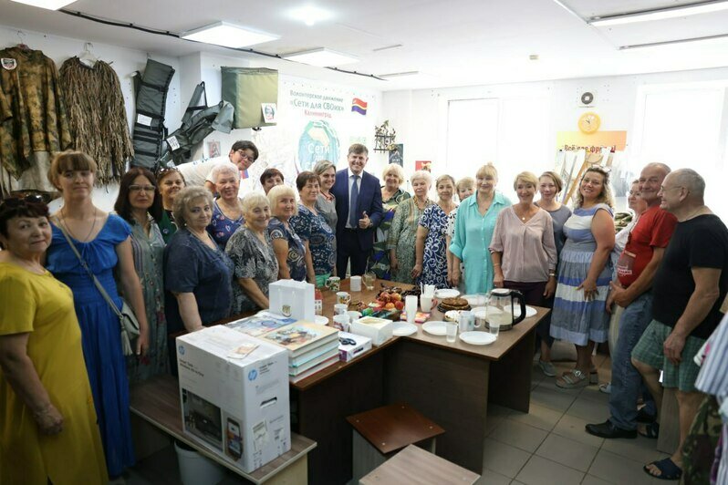 Андрей Кропоткин поддержал волонтёров движения «Сети для СВОих Калининград»   - Новости Калининграда | Фото: пресс-служба регионального парламента