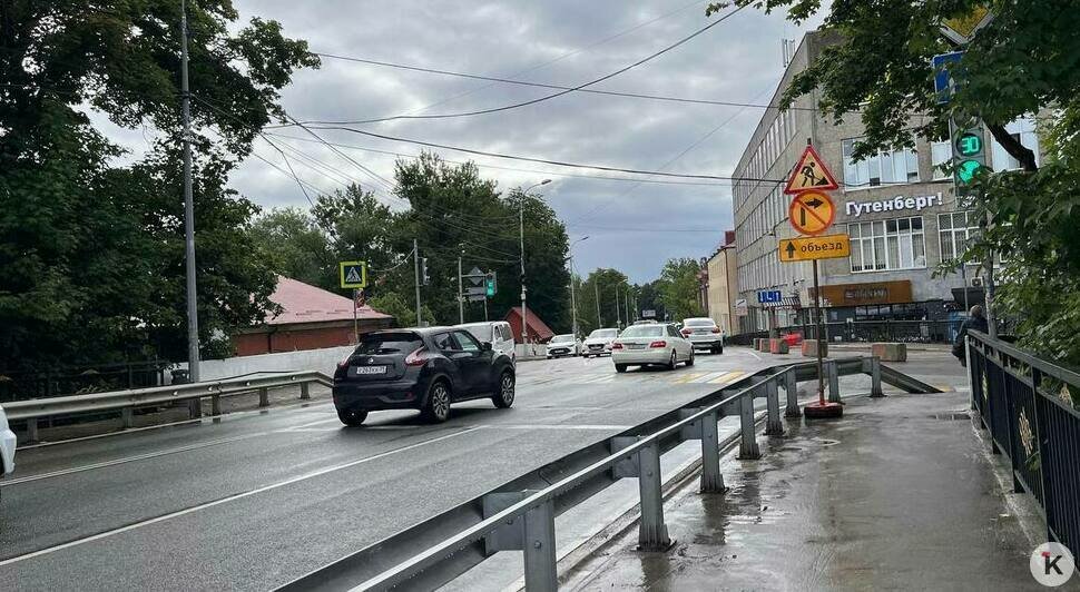 «Никто ничего не понимает, зато все сигналят»: на Гаражной ввели одностороннее движение, в районе образовались пробки (фоторепортаж)   - Новости Калининграда | Фото: «Клопс»