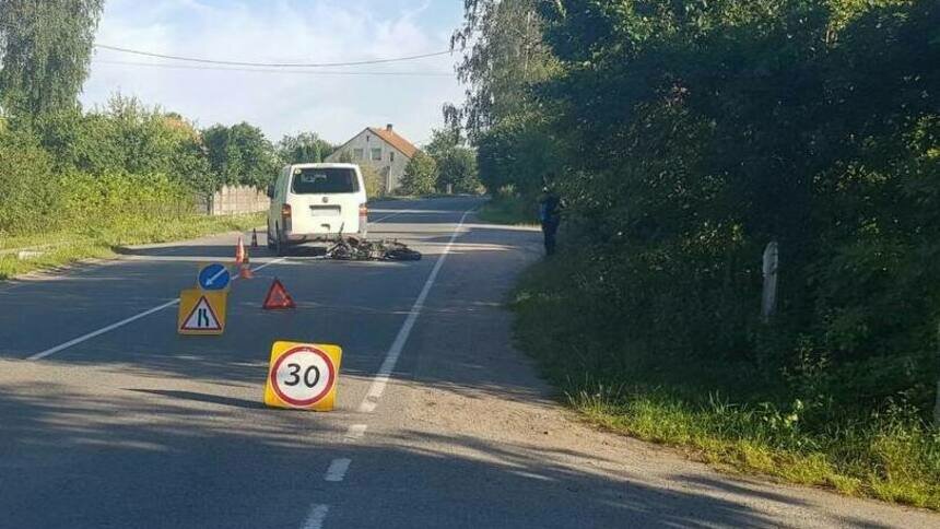 В Гурьевском районе 16-летний мотоциклист опасно прижался к соседнему авто и попал в аварию, парень в больнице - Новости Калининграда | Фото: ГАИ региона