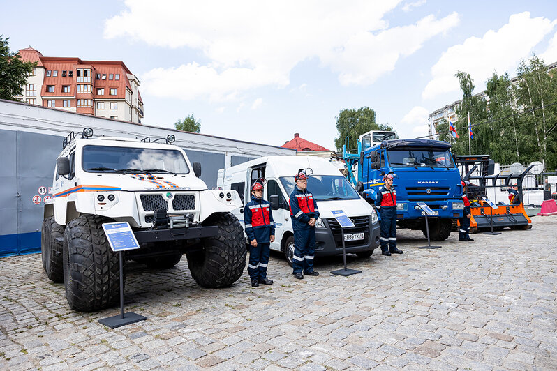 В Калининграде предприятие «Россети Янтарь» пополнилось новым автотранспортом - Новости Калининграда | Фото: пресс-служба правительства Калининградской области