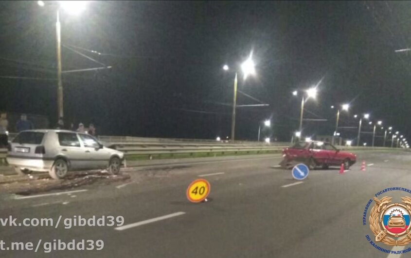 На Московском проспекте Volkswagen врезался в Audi, пострадал семимесячный ребёнок  - Новости Калининграда | Фото: скриншот видео ГАИ Калининградской области