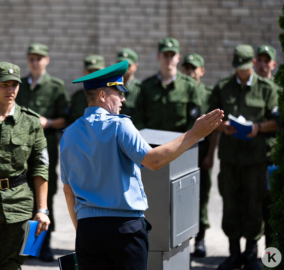 Кто-то из этих ребят возможно продолжит службу по контракту | Фото: Александр Подгорчук / «Клопс»