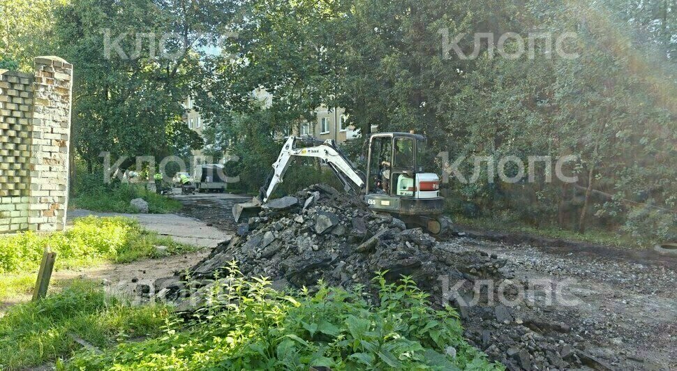 В центре Калининграда начали ремонт одной из самых убитых улиц (фото) - Новости Калининграда