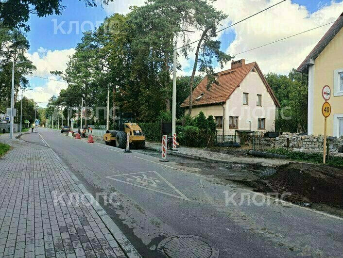 В Калининграде вскрыли асфальт на недавно принятой в эксплуатацию дороге  - Новости Калининграда | Фото: очевидец