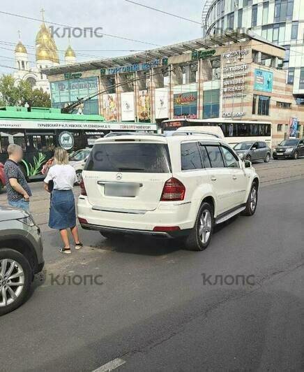 Центр Калининграда днём встал в пробках из-за четырёх аварий - Новости Калининграда | Фото: очевидец