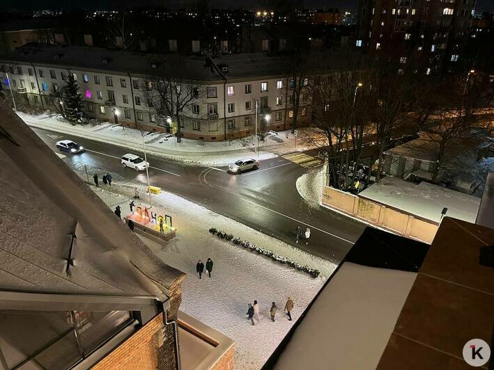 Сам себе гаишник: в центре Калининграда стёрлась разметка - Новости Калининграда | Фото: «Клопс»