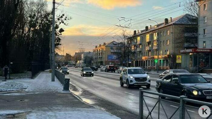 На Советском проспекте водителям разрешили разворачиваться возле школы №43 (фото) - Новости Калининграда | Фото: «Клопс»