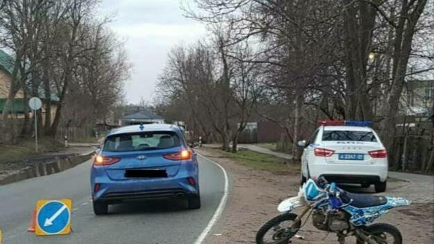 В Калининградской области молодой человек на питбайке въехал в багажник легковушке и получил травмы  - Новости Калининграда | Фото: пресс-служба регионального УМВД