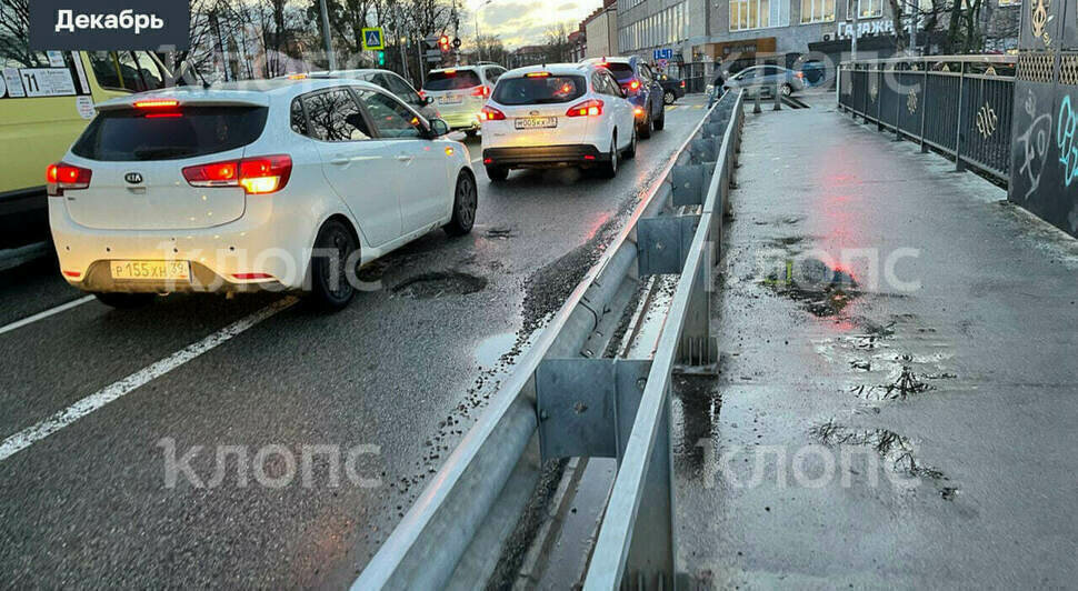 До основания дороги: в одном и том же месте на Озерова в третий раз за 2 месяца появилась яма (фото) - Новости Калининграда