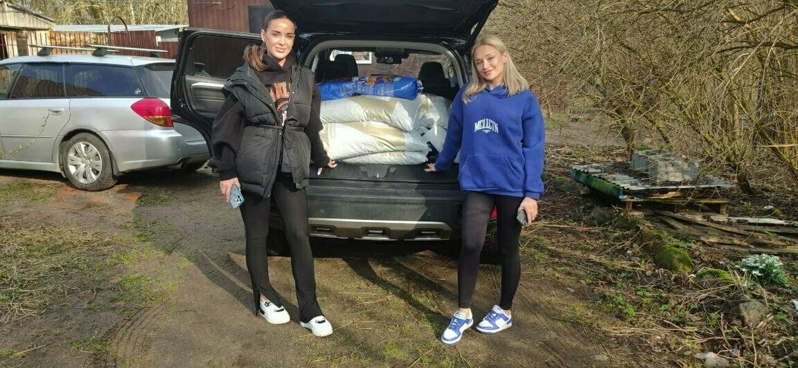 Калининградцы привозили корма и лекарства для собак | Фото: Галина Головко