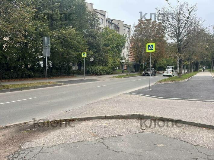 В центре Калининграда появились новые пешеходные переходы: что не так с зебрами (фото) - Новости Калининграда | Фото: «Клопс»