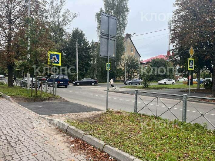 В центре Калининграда появились новые пешеходные переходы: что не так с зебрами (фото) - Новости Калининграда | Фото: «Клопс»