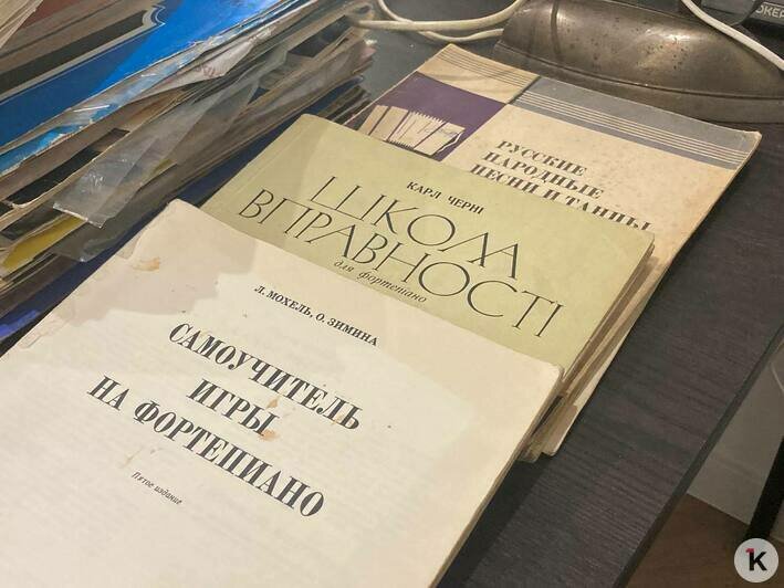 Зачем калининградцы приносят в театр посуду: режиссёр — о том, как обычные вещи становятся реквизитом - Новости Калининграда | Фото: «Клопс»