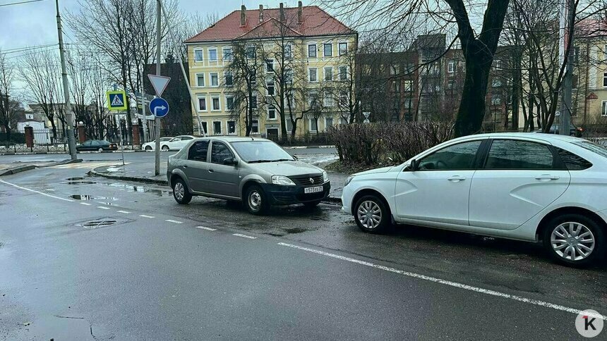 Разметку занесло снегом и машины забрали на штрафстоянку: в центре Калининграда водители попали в ловушку - Новости Калининграда | Фото: архив «Клопс»